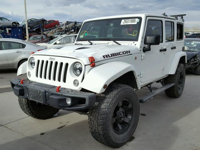 1C4HJWFG0GL143515 - 2016 JEEP WRANGLER U WHITE photo 2