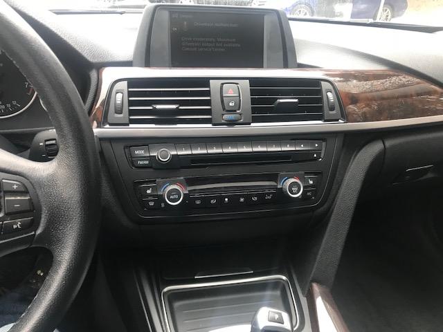 WBA3C3C5XDF982309 - 2013 BMW 320 I GRAY photo 10