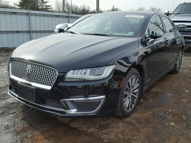 3LN6L5A91HR643928 - 2017 LINCOLN MKZ PREMIE BLACK photo 2