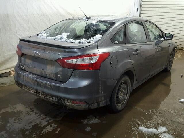 1FADP3F28DL212131 - 2013 FORD FOCUS SE CHARCOAL photo 4