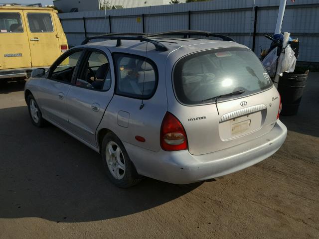 KMHJW35F9YU170312 - 2000 HYUNDAI ELANTRA GL SILVER photo 3