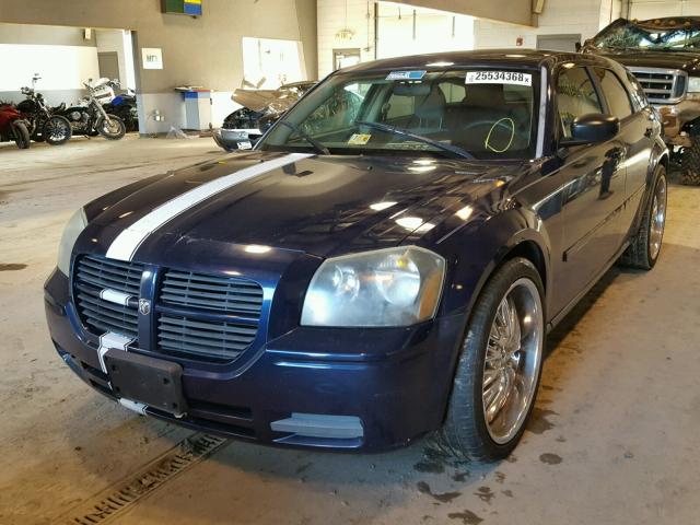 2D4FV47TX6H154659 - 2006 DODGE MAGNUM SE BLUE photo 2