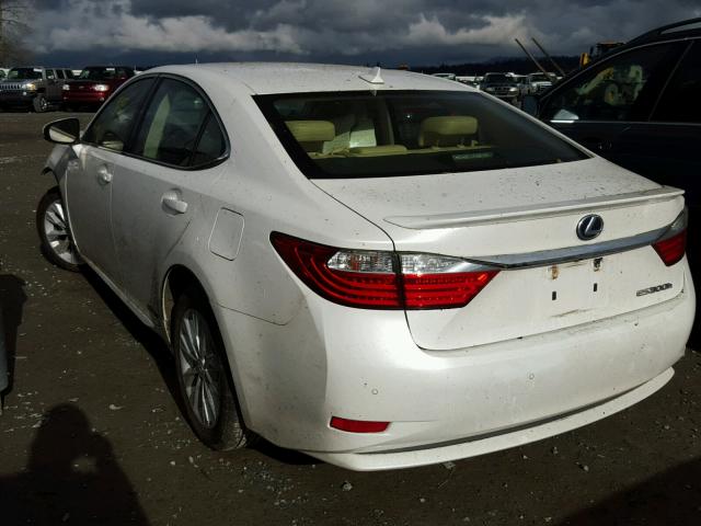 JTHBW1GG9E2066153 - 2014 LEXUS ES 300H WHITE photo 3