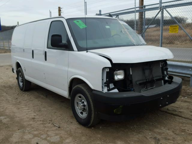 1GCWGAFFXH1241061 - 2017 CHEVROLET EXPRESS G2 WHITE photo 1