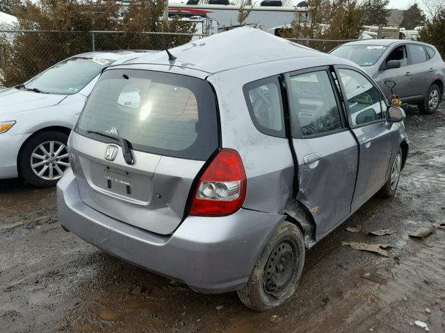 JHMGD38488S047366 - 2008 HONDA FIT GRAY photo 4