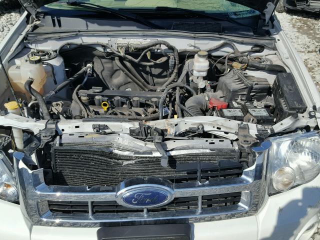 1FMCU0D78CKB01266 - 2012 FORD ESCAPE XLT WHITE photo 7