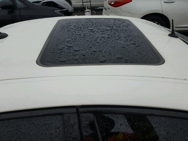 2G2WR524741141532 - 2004 PONTIAC GRAND PRIX WHITE photo 9