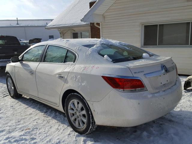 1G4GC5ER4DF287612 - 2013 BUICK LACROSSE WHITE photo 3