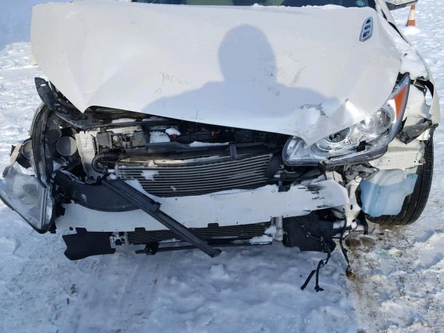 1G4GC5ER4DF287612 - 2013 BUICK LACROSSE WHITE photo 7