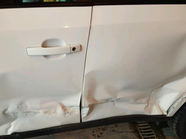 KNDJX3A50E7080670 - 2014 KIA SOUL ! WHITE photo 9