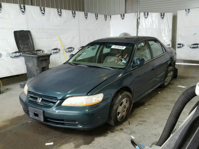 1HGCG16572A040222 - 2002 HONDA ACCORD EX GREEN photo 2