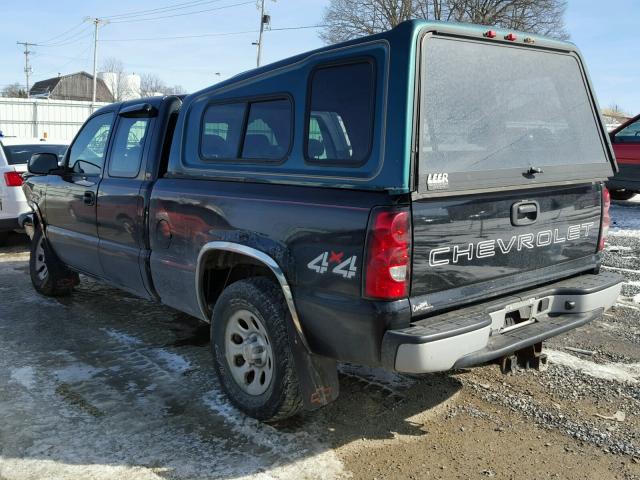 1GCEK19Z05Z143184 - 2005 CHEVROLET SILVERADO BLACK photo 3