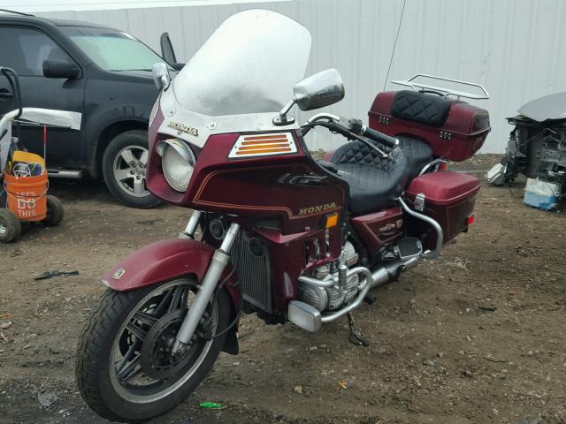 1HFSC0212CA230004 - 1982 HONDA GL1100 I BURGUNDY photo 2