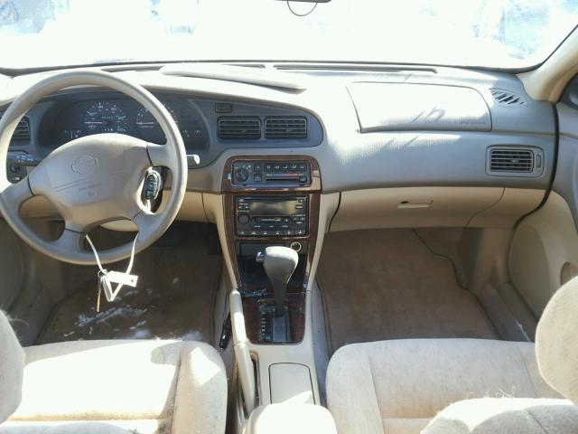 1N4DL01D4XC215860 - 1999 NISSAN ALTIMA XE GOLD photo 9