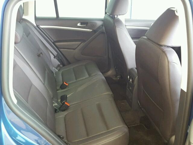 WVGMV7AX0HK006013 - 2017 VOLKSWAGEN TIGUAN COM BLUE photo 6