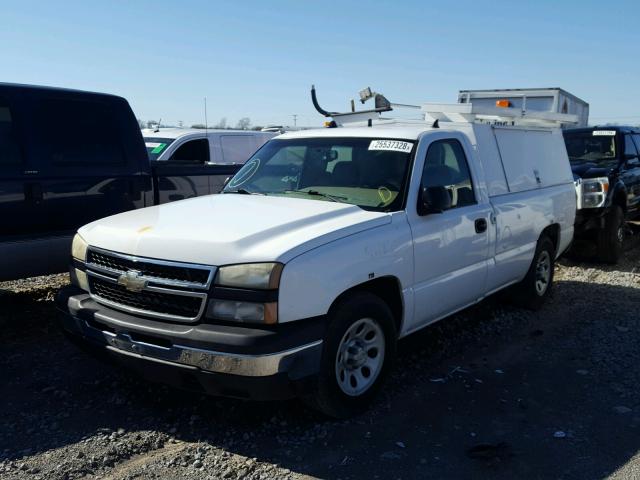 1GCEC14X77Z149800 - 2007 CHEVROLET SILVERADO WHITE photo 2