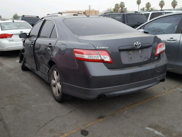 4T1BF3EK9AU505351 - 2010 TOYOTA CAMRY BASE GRAY photo 3