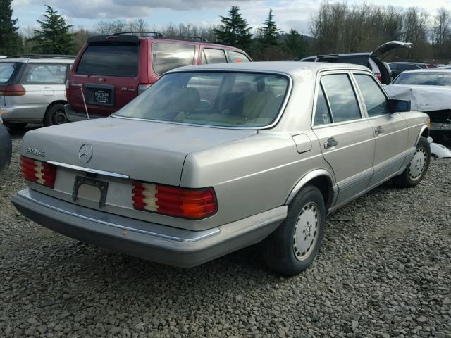 WDBCA24D0KA432926 - 1989 MERCEDES-BENZ 300 SE GOLD photo 4