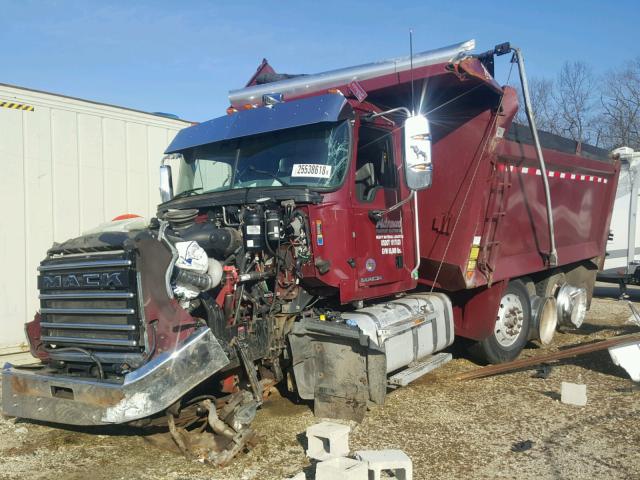 1M2AX07C2GM030633 - 2016 MACK 700 GU700 RED photo 2