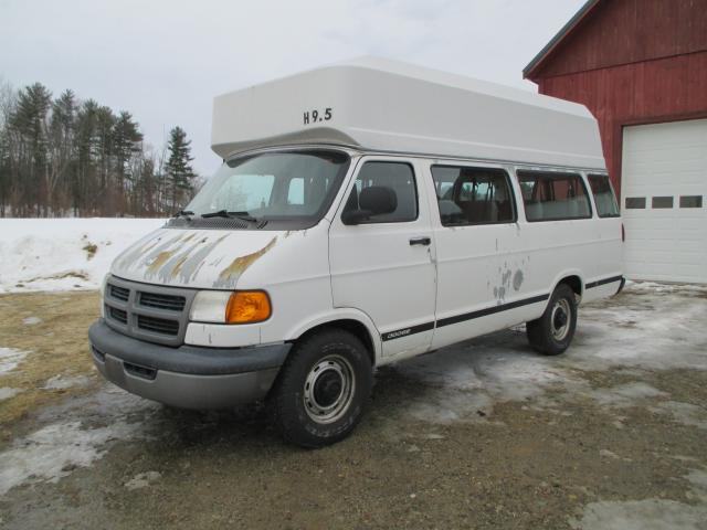 2D7LB31Z03K517152 - 2003 DODGE RAM VAN B3 GRAY photo 2