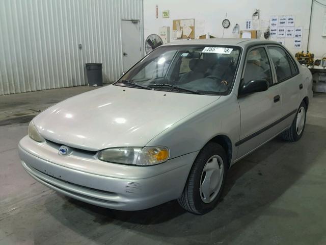 1Y1SK52851Z440663 - 2001 CHEVROLET GEO PRIZM SILVER photo 2