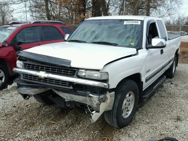 2GCEK19T021122240 - 2002 CHEVROLET SILVERADO WHITE photo 2