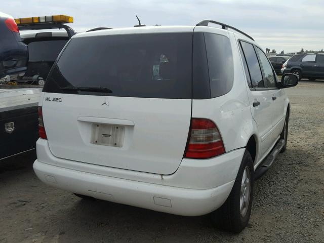 4JGAB54E21A266273 - 2001 MERCEDES-BENZ ML 320 WHITE photo 4