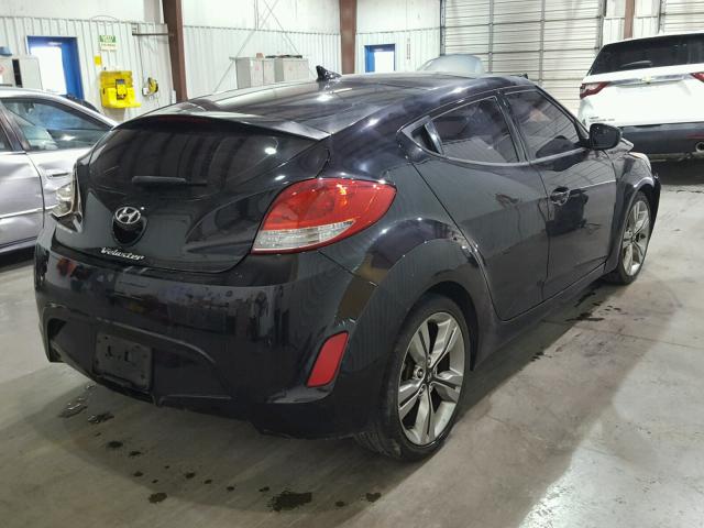 KMHTC6AD4CU058968 - 2012 HYUNDAI VELOSTER B BLACK photo 4