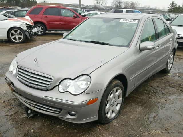 WDBRF92H36F788130 - 2006 MERCEDES-BENZ C GENERATI GRAY photo 2