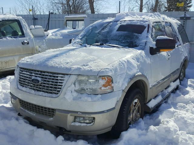 1FMFU18515LA08789 - 2005 FORD EXPEDITION WHITE photo 2