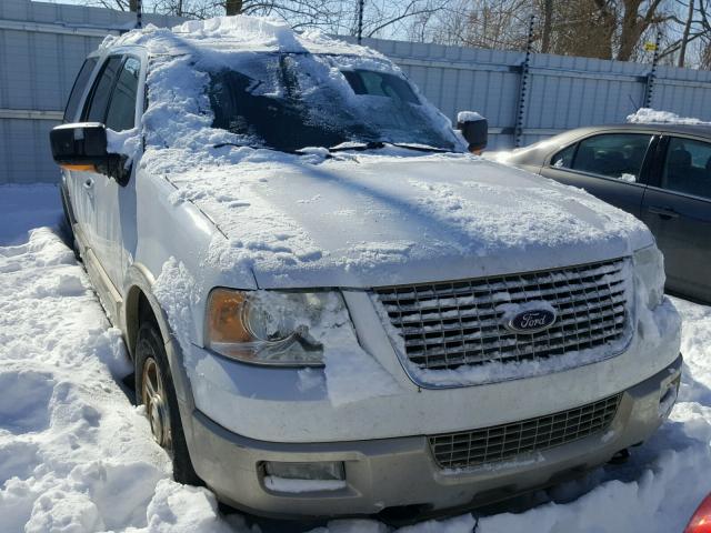 1FMFU18515LA08789 - 2005 FORD EXPEDITION WHITE photo 9