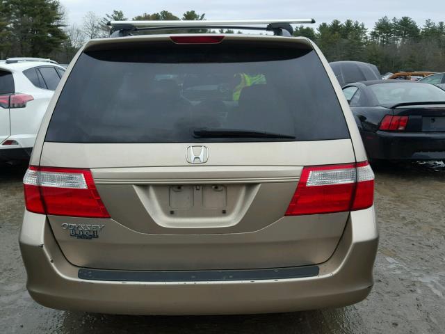 5FNRL38496B124379 - 2006 HONDA ODYSSEY EX GOLD photo 9