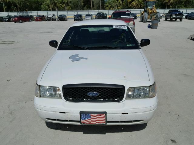 2FAFP71W07X143369 - 2007 FORD CROWN VICT WHITE photo 9