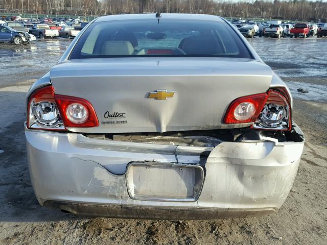 1G1ZB5EBXAF275018 - 2010 CHEVROLET MALIBU LS SILVER photo 10