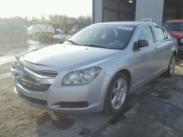 1G1ZB5EBXAF275018 - 2010 CHEVROLET MALIBU LS SILVER photo 2