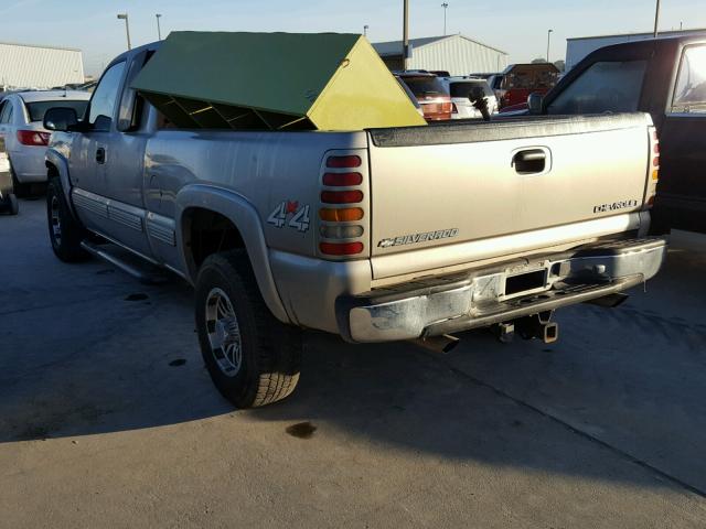 1GCGK29U2XE226483 - 1999 CHEVROLET SILVERADO GOLD photo 3