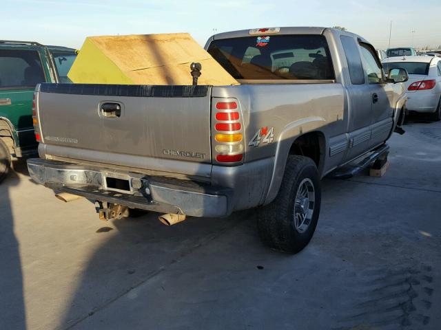 1GCGK29U2XE226483 - 1999 CHEVROLET SILVERADO GOLD photo 4