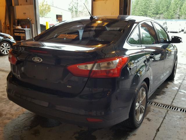 1FADP3F21EL170306 - 2014 FORD FOCUS SE BLACK photo 4