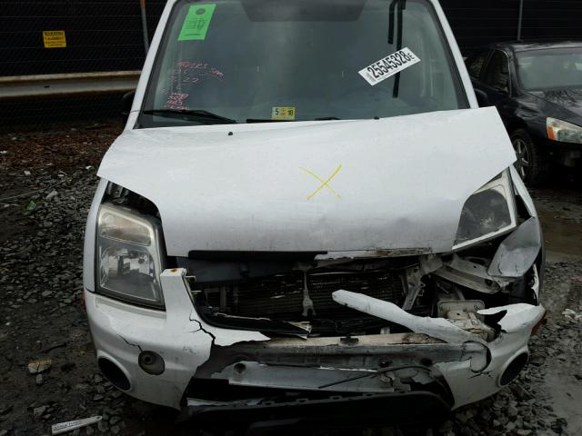 NM0LS7DN0AT016749 - 2010 FORD TRANSIT CO WHITE photo 9