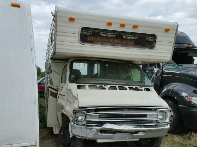 F44CD7V044657 - 1977 DODGE MOTORHOME WHITE photo 1