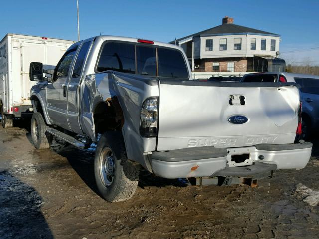 1FTWX31PX6EA18519 - 2006 FORD F350 SRW S SILVER photo 3