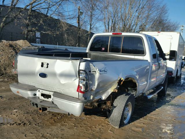 1FTWX31PX6EA18519 - 2006 FORD F350 SRW S SILVER photo 4