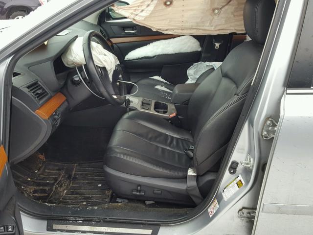 4S4BRCKCXD3219586 - 2013 SUBARU OUTBACK 2. SILVER photo 5