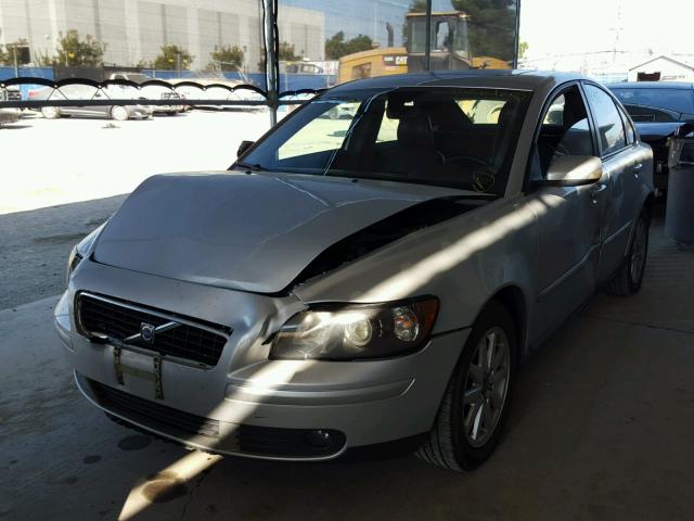 YV1MS682X62158759 - 2006 VOLVO S40 T5 SILVER photo 2