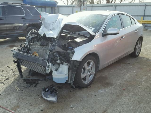 YV1622FS3C2140815 - 2012 VOLVO S60 T5 SILVER photo 2