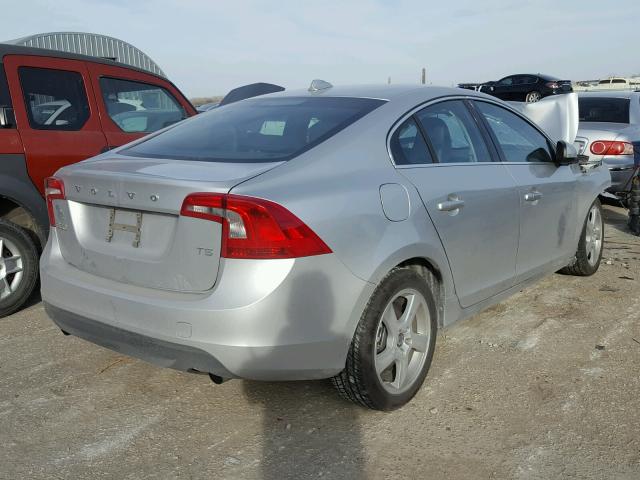 YV1622FS3C2140815 - 2012 VOLVO S60 T5 SILVER photo 4