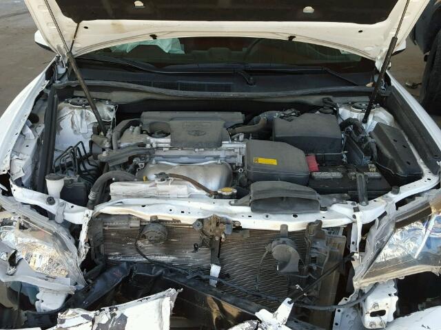 4T1BF1FK2DU713742 - 2013 TOYOTA CAMRY L/SE WHITE photo 7