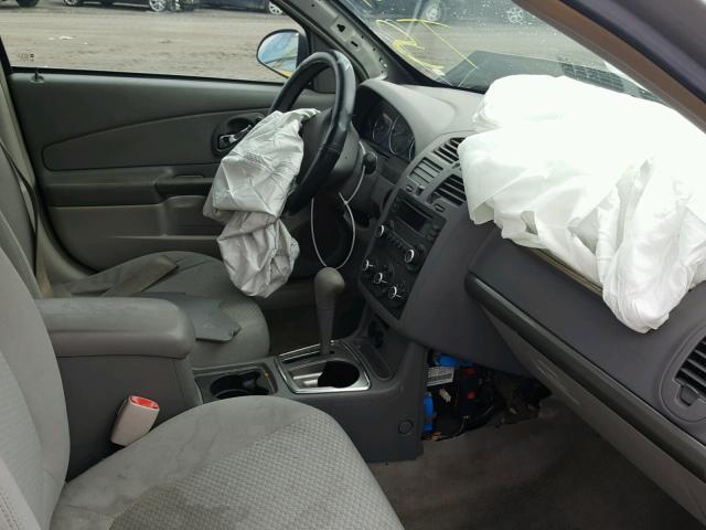 1G1ZS51F96F301737 - 2006 CHEVROLET MALIBU LS SILVER photo 5