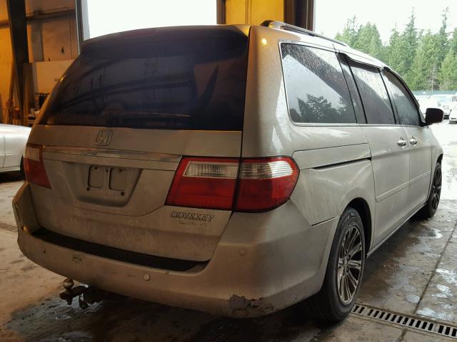 5FNRL38815B015447 - 2005 HONDA ODYSSEY TO SILVER photo 4