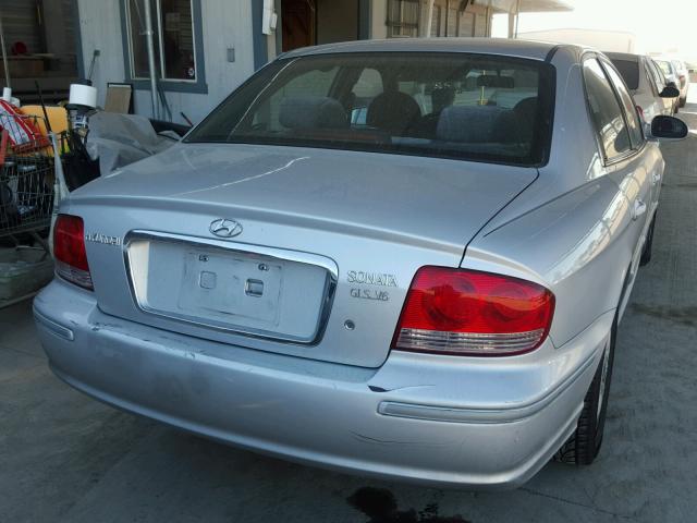 KMHWF35H82A571298 - 2002 HYUNDAI SONATA GLS SILVER photo 4